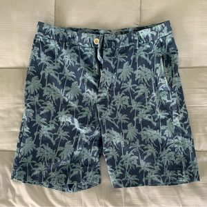 Vineyard Vines “Breaker” Chino cotton Shorts- waist 32
